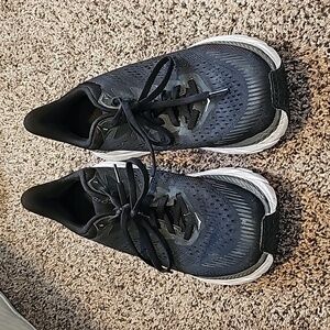 Slightly used pair of black Hokas. Size 7.5